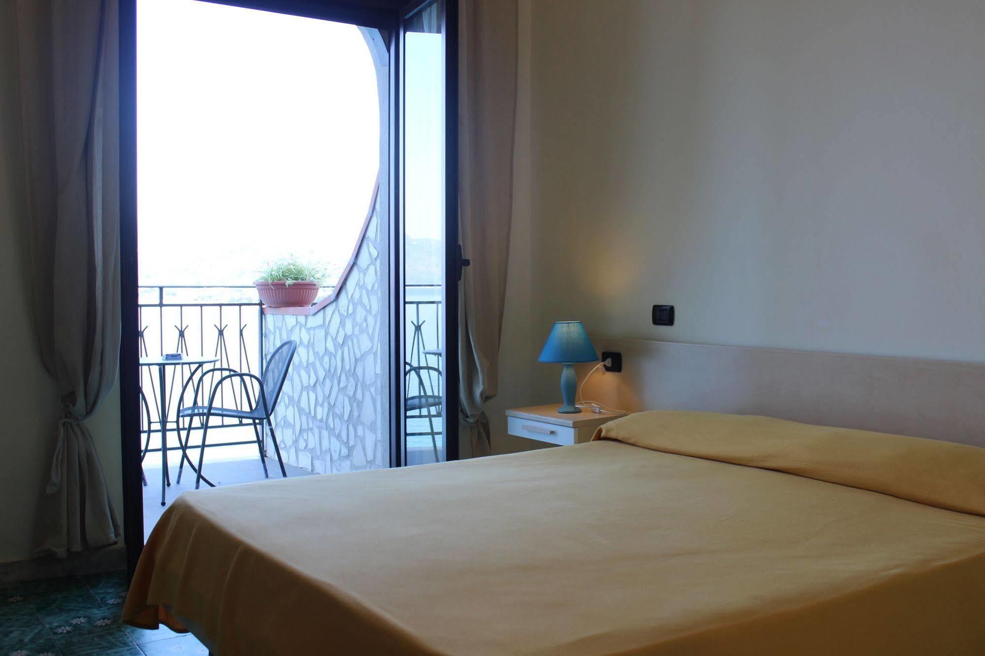 Hotel Palinuro Bagian luar foto